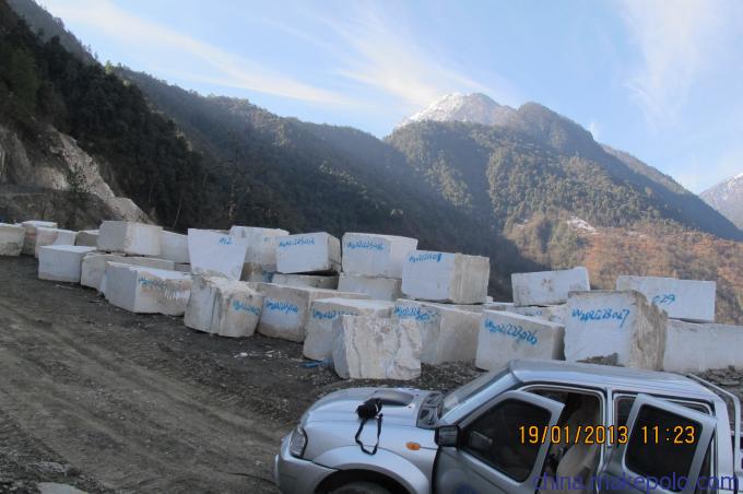 供应缅甸汉白玉雕刻石材荒料及采购代理服务